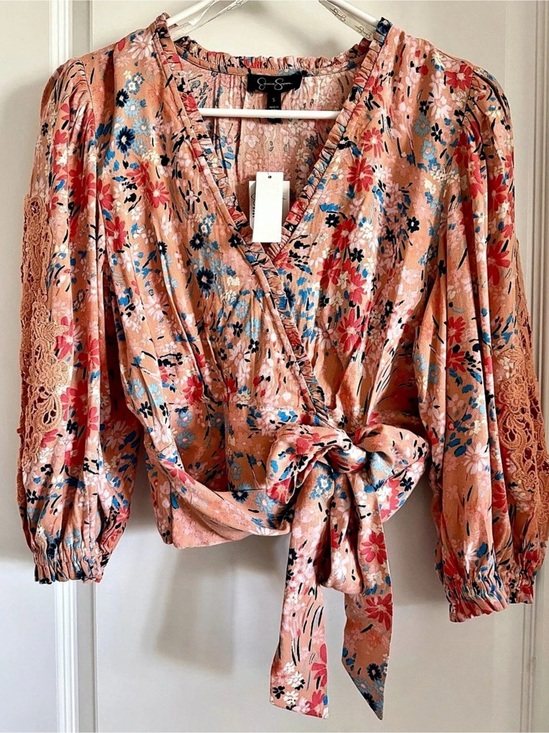 Jessica Simpson Tops - Jessica Simpson Floral top